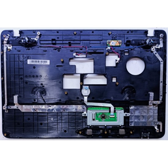 TOSHIBA C650D-100 ÜST KAPAK , TOSHIBA NOTEBOOK ÜST KAPAK MAUS VE HOPARLÖRÜ ÜZERİNDEDİR , ORJİNAL ÇIKMA.